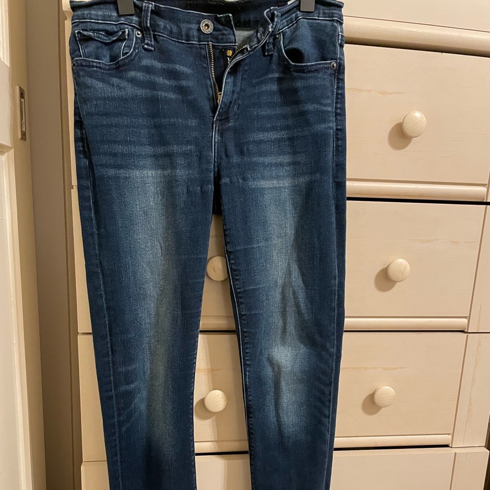 Size 6/28 Lucky Brand skinny jean